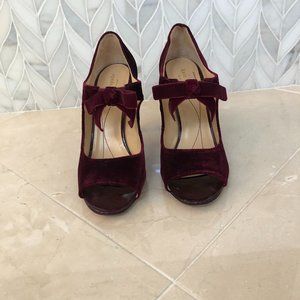 Kate Spade velvet pump size 9